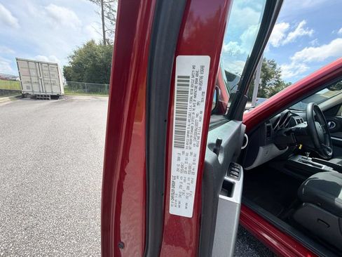 Used 2010 Dodge Nitro SXT AWD/4WD image 24