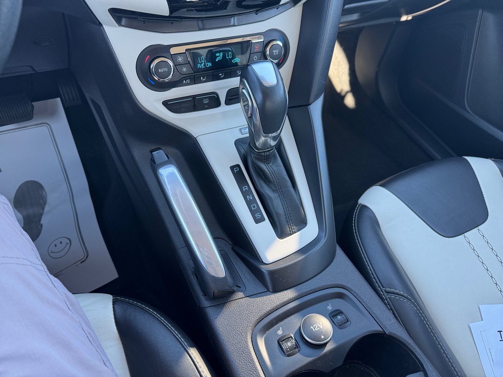 Used 2013 Ford Focus Titanium FWD image 15