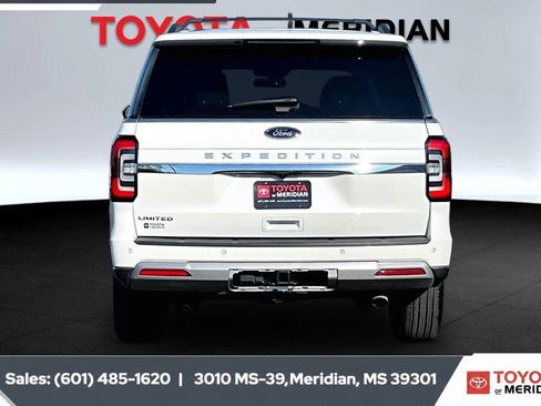 Used 2022 Ford Expedition Limited RWD image 4