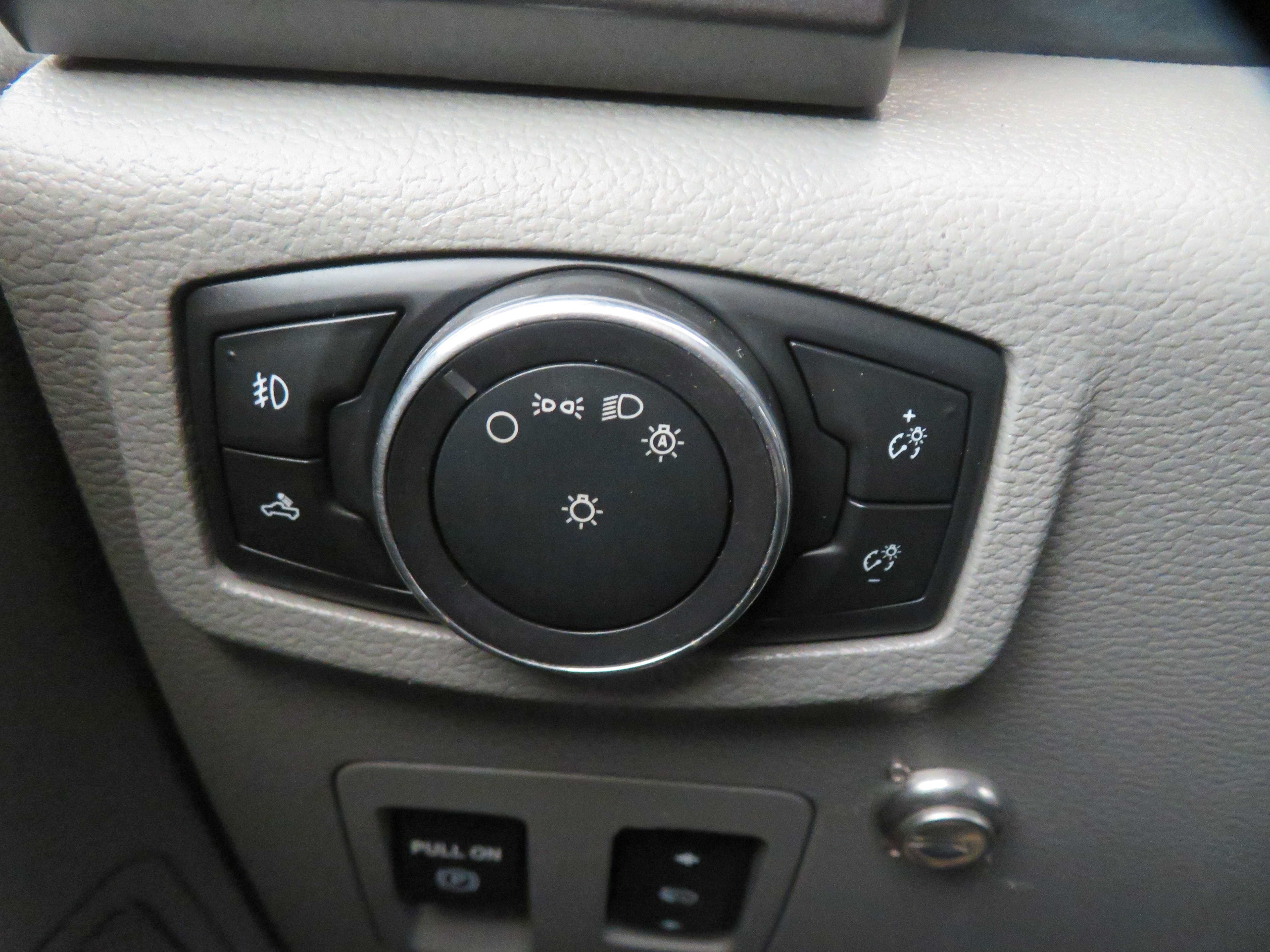 Used 2016 Ford F150 XLT w/ Equipment Group 301A Mid RWD image 36