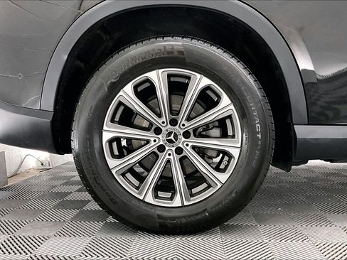 Certified 2023 Mercedes-Benz GLC 300 image 8