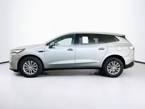 Used 2024 Buick Enclave Premium image 4