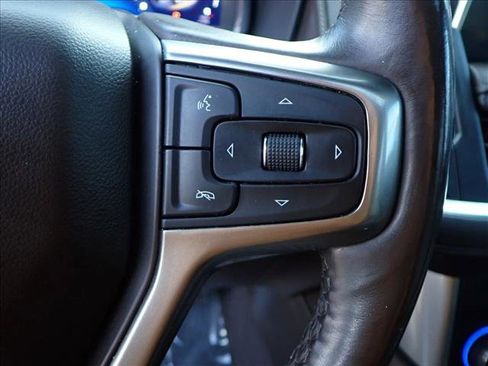 Used 2022 Chevrolet Tahoe LT w/ LT Signature Package image 18