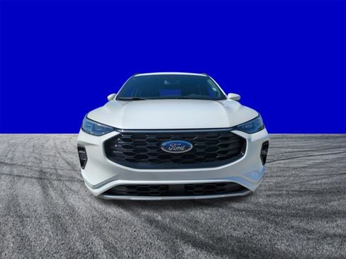 New 2026 Ford Escape ST-Line Elite w/ Class II Trailer Tow Package image 9