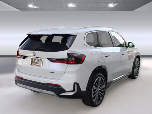 Used 2025 BMW X1 xDrive28i w/ Convenience Package image 9