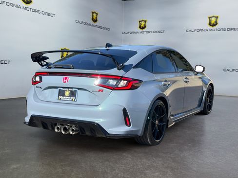 Used 2024 Honda Civic Type R image 5