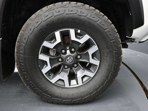 Used 2023 Toyota Tacoma TRD Off-Road AWD/4WD image 22