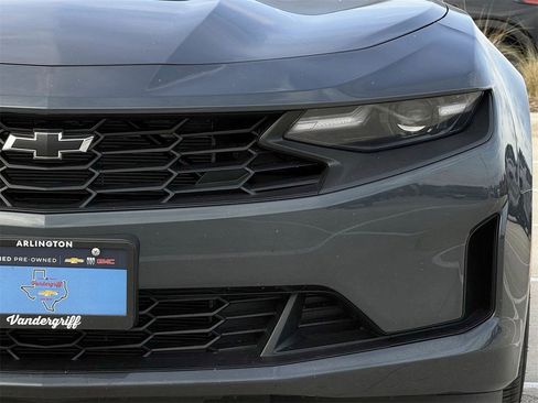 Used 2023 Chevrolet Camaro LT w/ Technology Package image 9