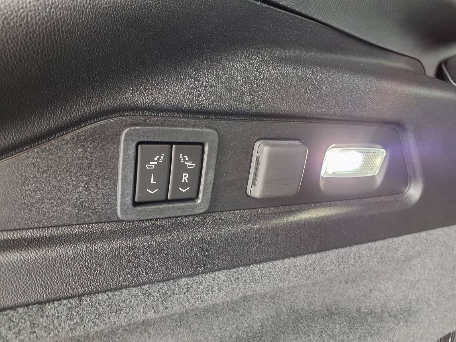Used 2024 Cadillac Lyriq Sport w/ LPO, Floor Liner Package AWD/4WD image 29