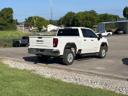 Certified 2024 GMC Sierra 2500 Pro AWD/4WD image 2