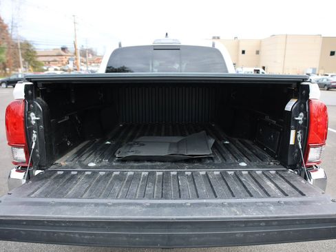Used 2021 Toyota Tacoma SR5 image 16