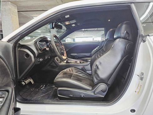 Used 2019 Dodge Challenger SRT Hellcat Redeye image 23