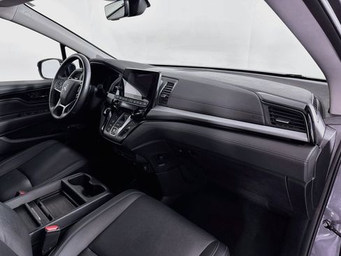 Certified 2023 Honda Odyssey Touring image 32