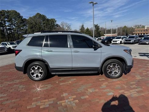 Used 2023 Honda Passport TrailSport image 17