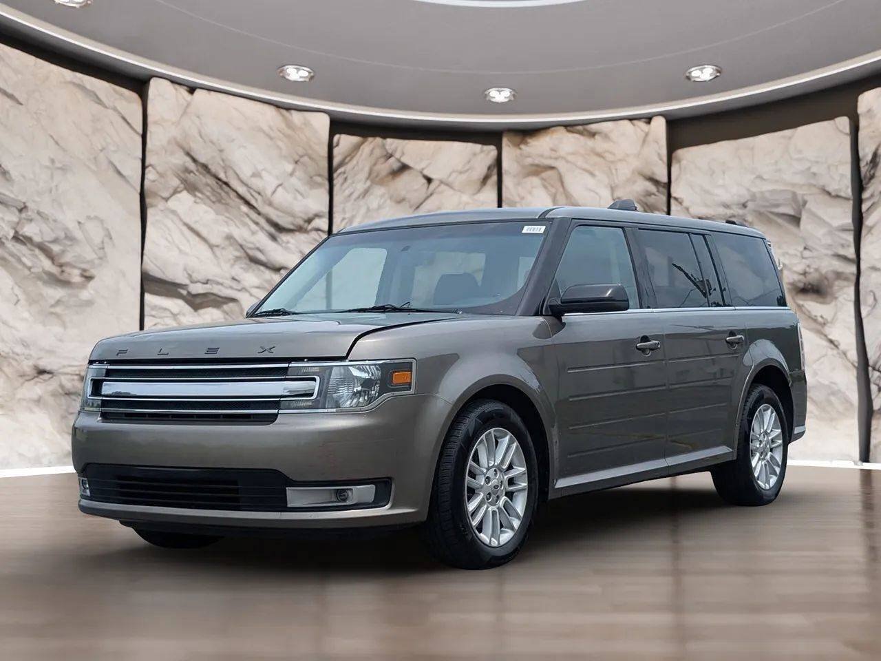 Used 2014 Ford Flex SEL w/ Equipment Group 202A FWD image 3