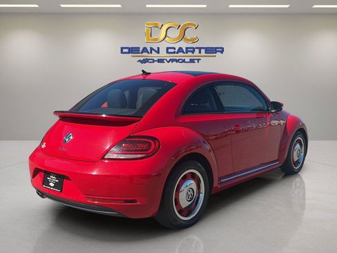 Used 2018 Volkswagen Beetle 2.0T Coast w/ Coast Lighting Package FWD image 5