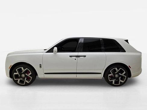 Certified 2026 Rolls-Royce Cullinan Black Badge AWD/4WD image 3