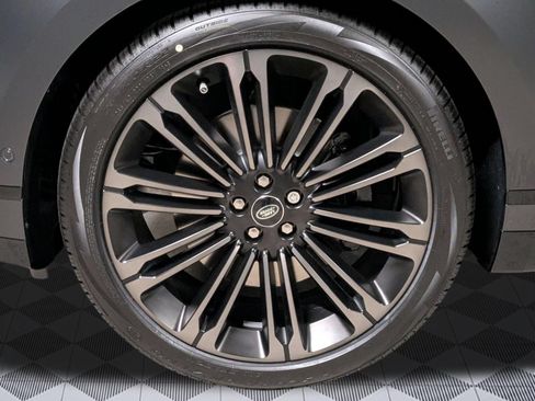 New 2026 Land Rover Range Rover Velar Belgravia AWD/4WD image 17