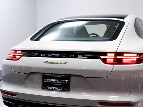 Used 2019 Porsche Panamera 4 AWD/4WD image 79