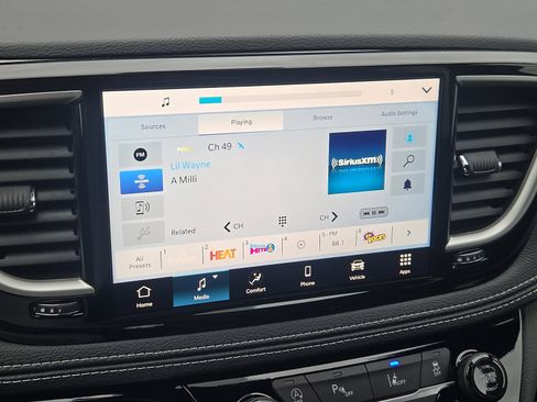 New 2026 Chrysler Pacifica Select image 10