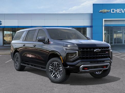New 2026 Chevrolet Suburban Z71 w/ Comfort Package AWD/4WD image 8