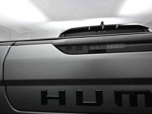 Used 2026 GMC Hummer EV 4x4 Crew Cab w/ Carbon Fiber Edition Package image 26