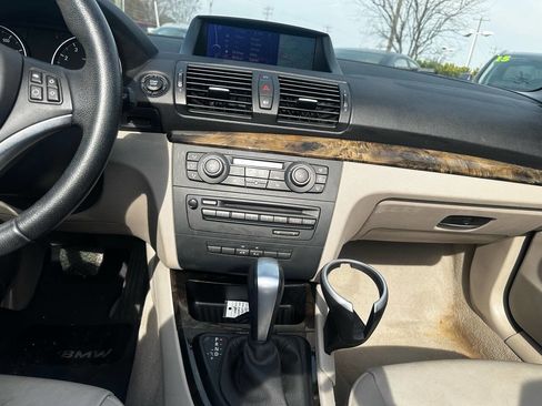 Used 2010 BMW 135i Convertible image 26