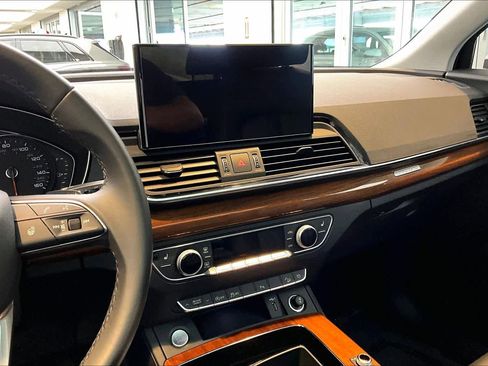 Certified 2023 Audi Q5 2.0T Premium w/ Convenience Package image 6