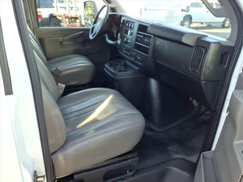 Used 2021 GMC Savana 3500 Extended w/ Power Convenience Package image 19