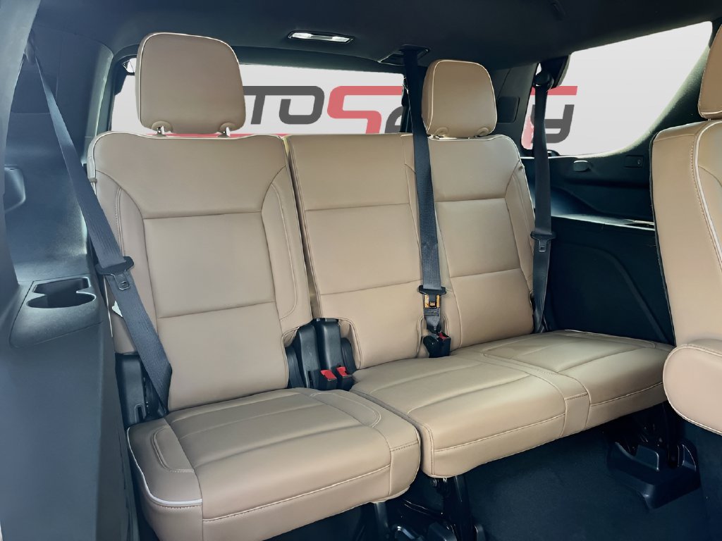 Used 2023 Chevrolet Tahoe Premier w/ Advanced Technology Package AWD/4WD image 29