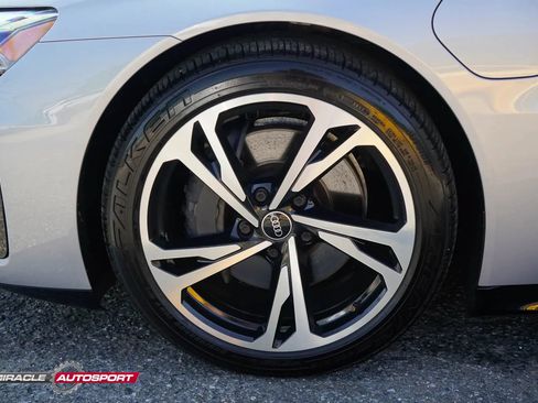 Used 2022 Audi e-tron GT Premium Plus AWD/4WD image 13