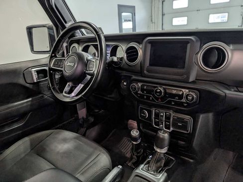 Used 2020 Jeep Wrangler Unlimited Sahara AWD/4WD image 42