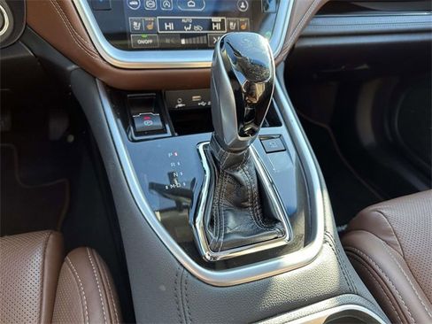 Used 2020 Subaru Outback Touring image 13
