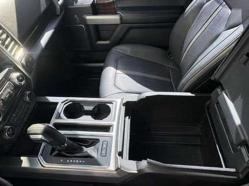 Used 2015 Ford F150 Platinum w/ Equipment Group 701A Luxury image 20