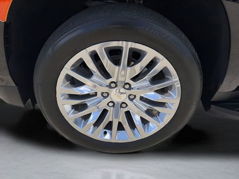 Used 2024 Chevrolet Suburban High Country w/ Advanced Technology Package AWD/4WD image 41