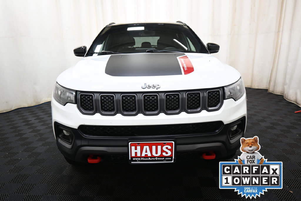 Used 2023 Jeep Compass Trailhawk AWD/4WD image 2
