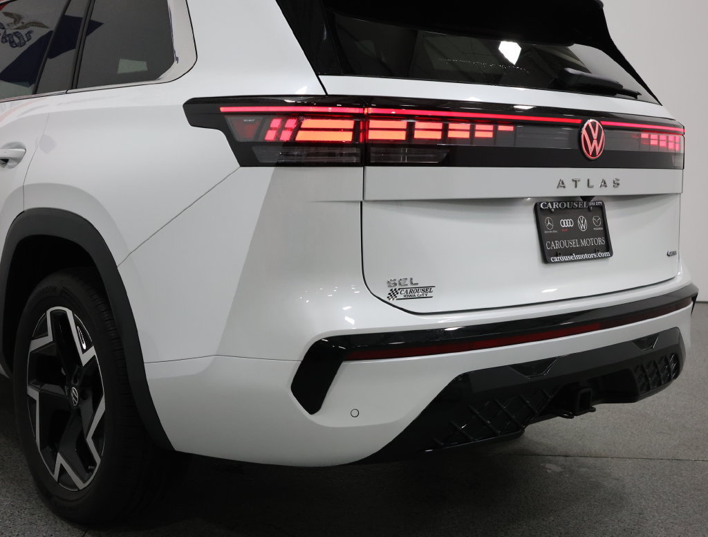 New 2027 Volkswagen Atlas SEL R-Line AWD/4WD image 10