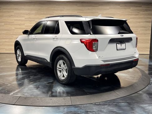 Used 2020 Ford Explorer XLT image 20