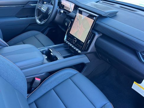 New 2026 GMC Acadia AT4 w/ Super Cruise Package AWD/4WD image 14