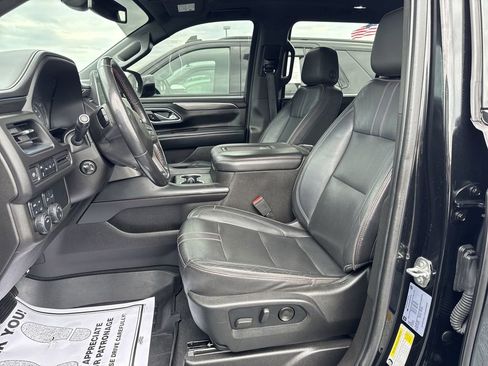 Used 2021 Chevrolet Suburban RST w/ Luxury Package AWD/4WD image 11
