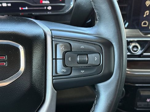 Used 2025 GMC Sierra 1500 SLT image 32