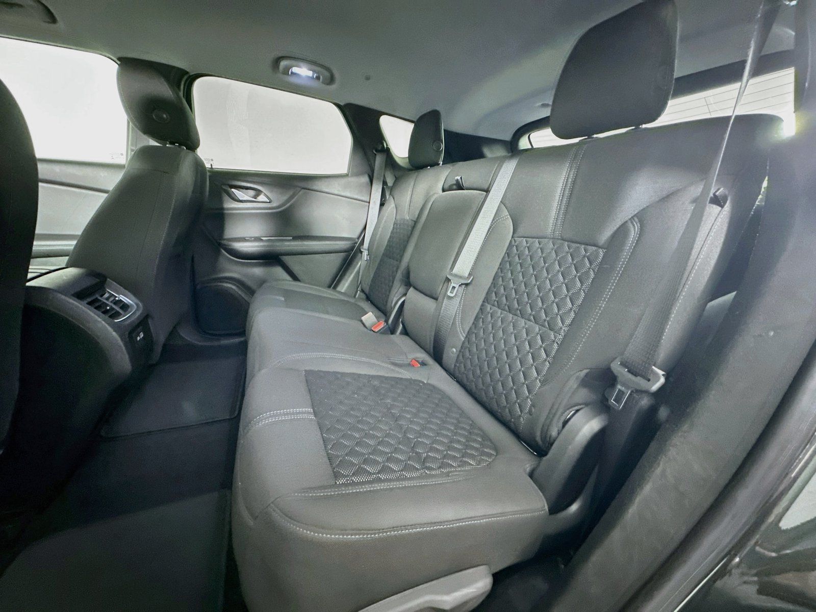 Used 2020 Chevrolet Blazer LT AWD/4WD image 25