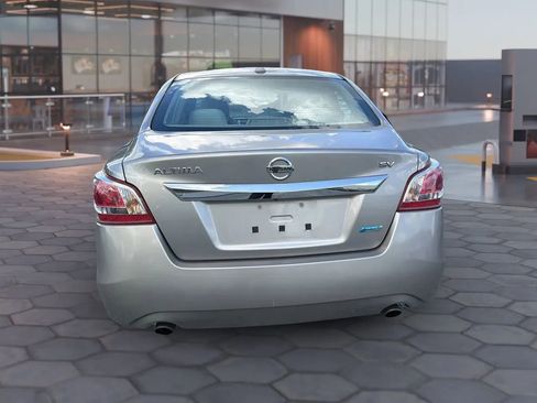 Used 2013 Nissan Altima 2.5 SV w/ 2.5SV Convenience Pkg image 9