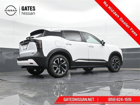 New 2025 Nissan Kicks SV image 37