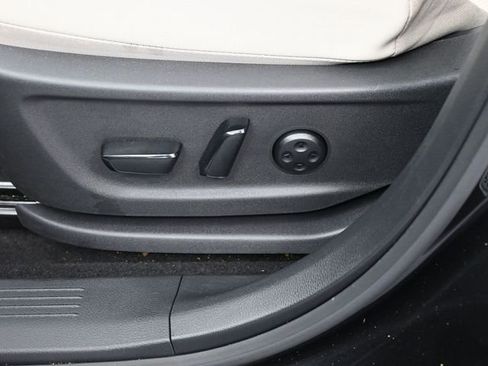 Used 2023 Nissan Ariya FWD image 10