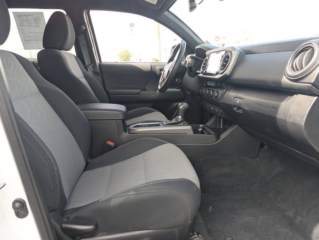 Used 2023 Toyota Tacoma TRD Off-Road AWD/4WD image 35