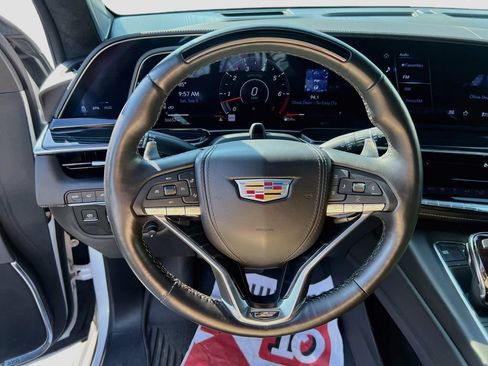 Used 2024 Cadillac Escalade V AWD/4WD image 17