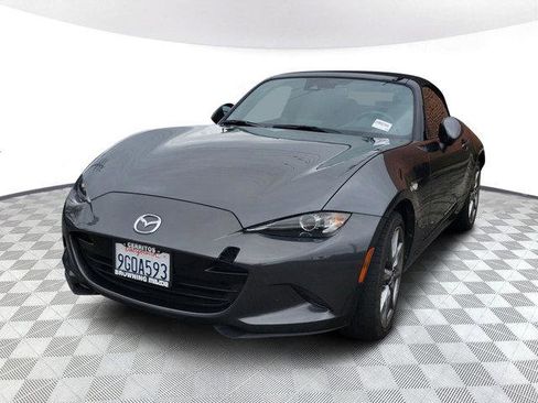 Used 2023 MAZDA MX-5 Miata Grand Touring image 2