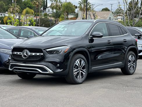Used 2025 Mercedes-Benz GLA 250 image 7