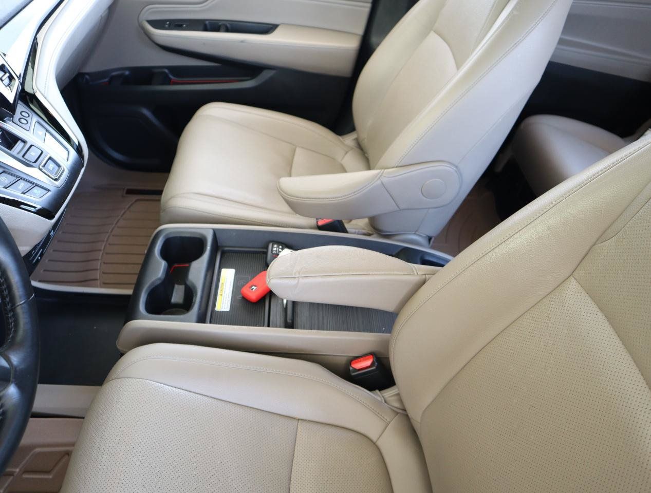 Used 2018 Honda Odyssey Elite image 40